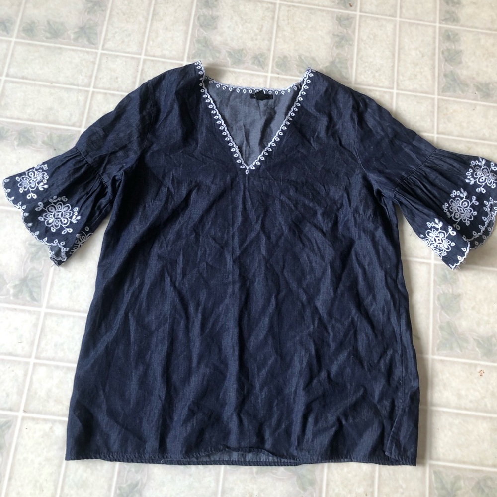 Ann Taylor Dark‎ Blue embroidered Chambray flutter Sleeve blouse